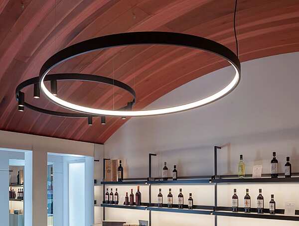 Lustre DELTALIGHT Superloop usine DELTALIGHT de l'Italie. Foto №5