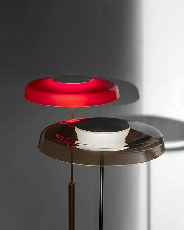 Lampadaire en métal et verre collection Dora Oluce usine Oluce de l'Italie. Foto №4