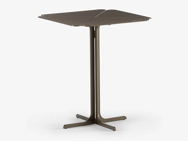 Table carrée en métal peint Lucky Flou usine Flou de l'Italie. Foto №1