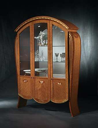 Vitrine en bois doré CARPANELLI usine CARPANELLI de l'Italie