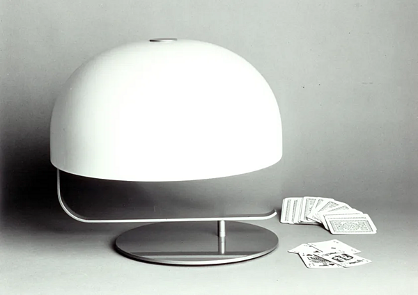 Lampe de table en PMMA Oluce Zanuso 275 usine Oluce de l'Italie. Foto №5