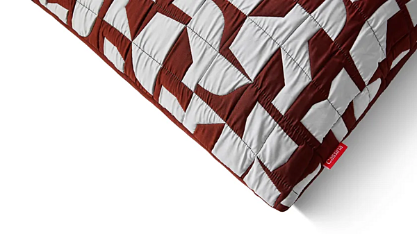 Coussin géométrique en tissu avec cadre mosaïque CASSINA usine CASSINA de l'Italie. Foto №6