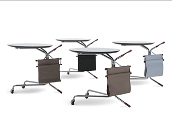 Table d'appoint en cuir tanné avec roulettes et porte-revues intégré I 4 Mariani Table d'appoint en cuir tanné avec roulettes et porte-revues intégré I 4 Mariani usine i 4 Mariani de l'Italie