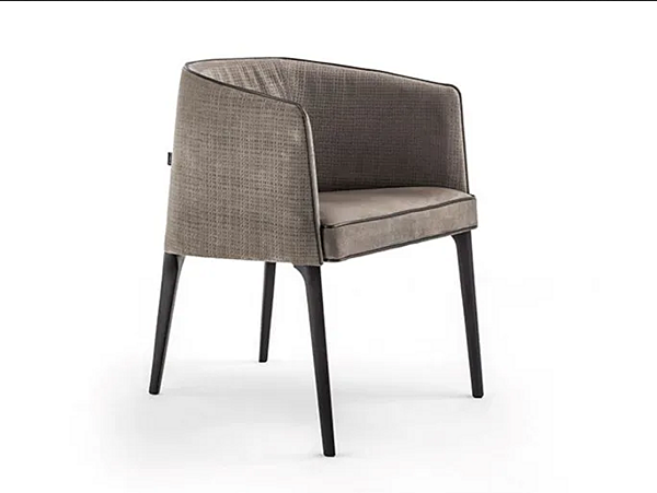 Fauteuil en tissu rembourré avec accoudoirs Jackie Frigerio usine Frigerio de l'Italie. Foto №1