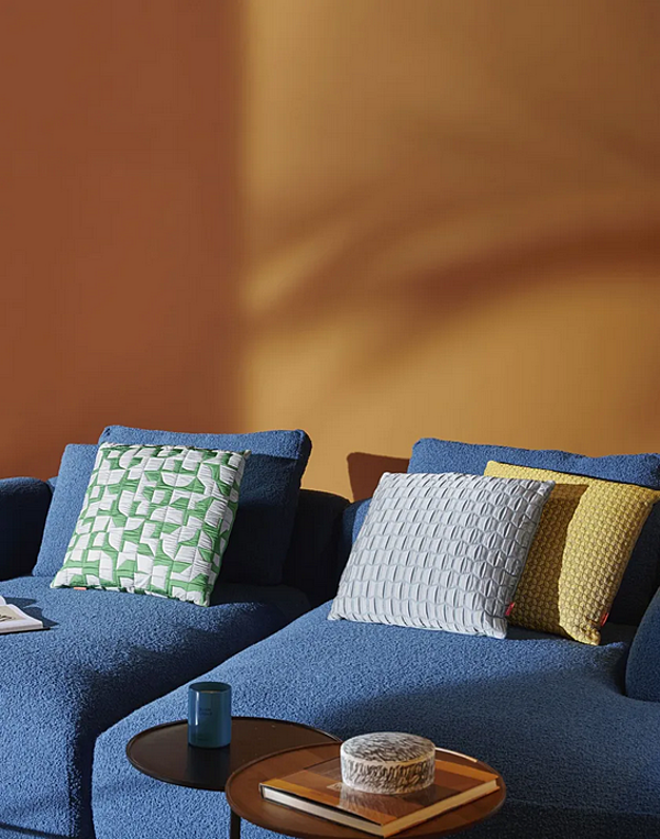 Coussin de canapé en tissu géométrique avec cadre CASSINA Rood usine CASSINA de l'Italie. Foto №5