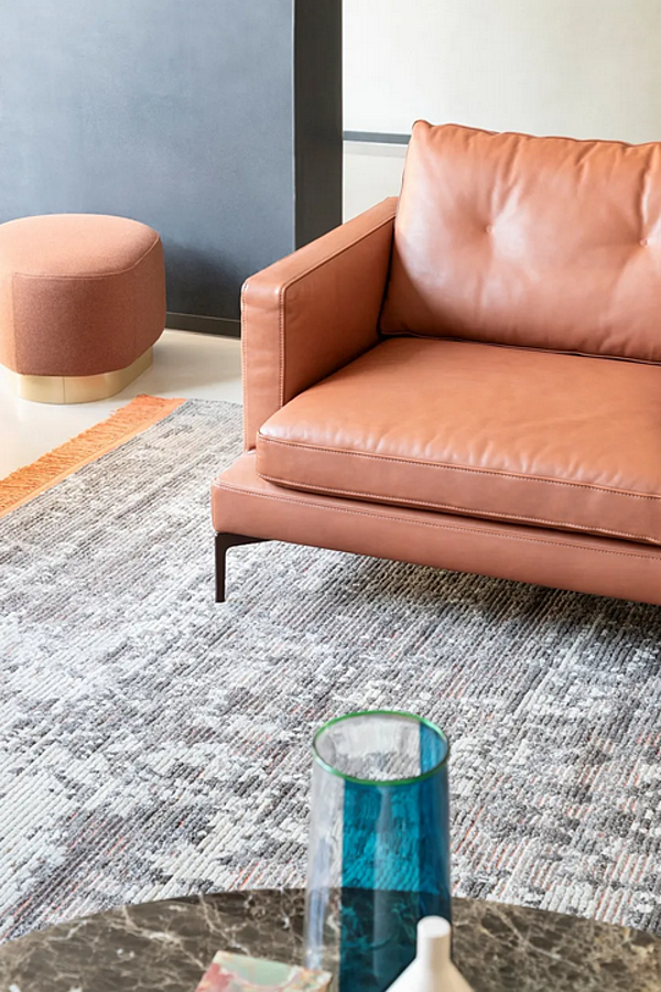 Canapé 3 places en tissu Essentiel Saba usine SABA de l'Italie. Foto №4