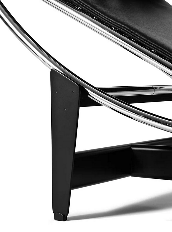Chaise longue en cuir réglable CASSINA 4 004 usine CASSINA de l'Italie. Foto №5