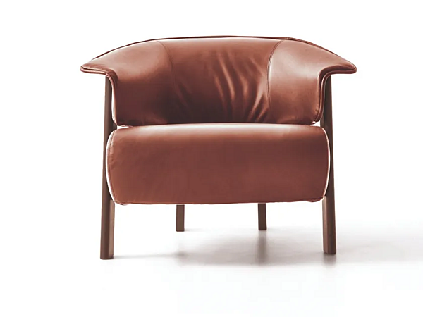 Fauteuil en cuir avec accoudoirs et dossier haut CASSINA usine CASSINA de l'Italie. Foto №3