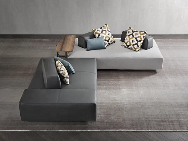 Canapé d'angle en tissu avec coussins rembourrés Flou Softbench usine Flou de l'Italie. Foto №2