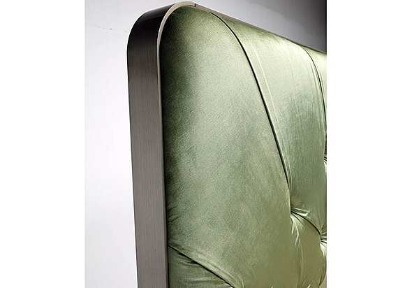 Lit double avec tête de lit capitonnée en tissu OPERA CONTEMPORARY VERTIGO 42800/22 usine OPERA CONTEMPORARY de l'Italie. Foto №4