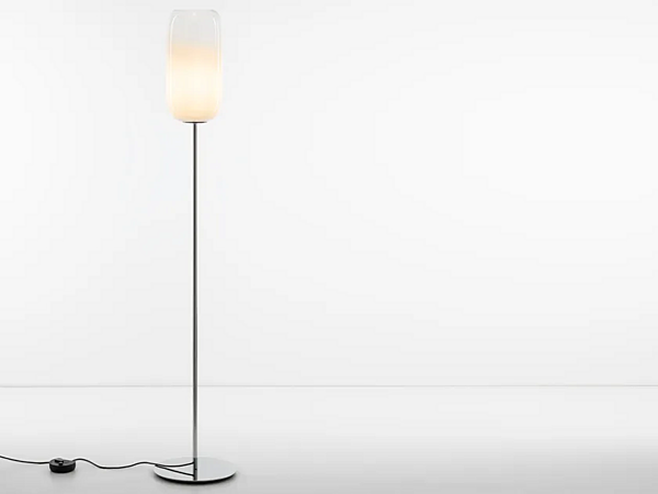 Lampe sur pied en verre soufflé LED Gople Artemide usine Artemide de l'Italie. Foto №1