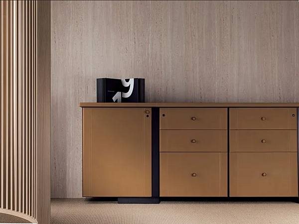 Bureau exécutif rectangulaire en bois Elite i 4 Mariani usine i 4 Mariani de l'Italie. Foto №5