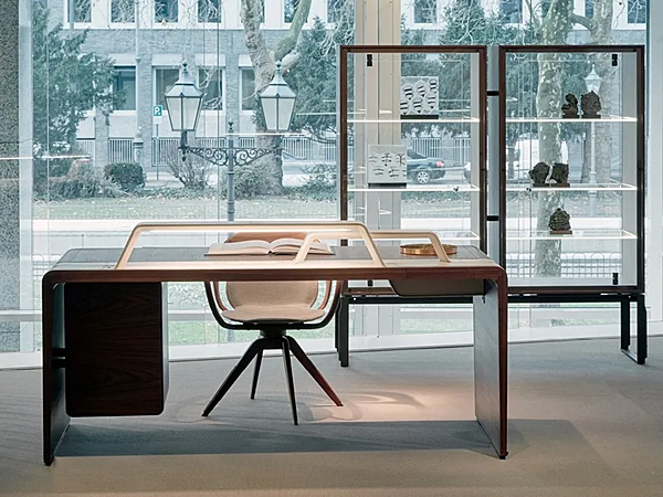 Bureau rectangulaire avec tiroirs en bois GIORGETTI Alma usine GIORGETTI de l'Italie. Foto №5
