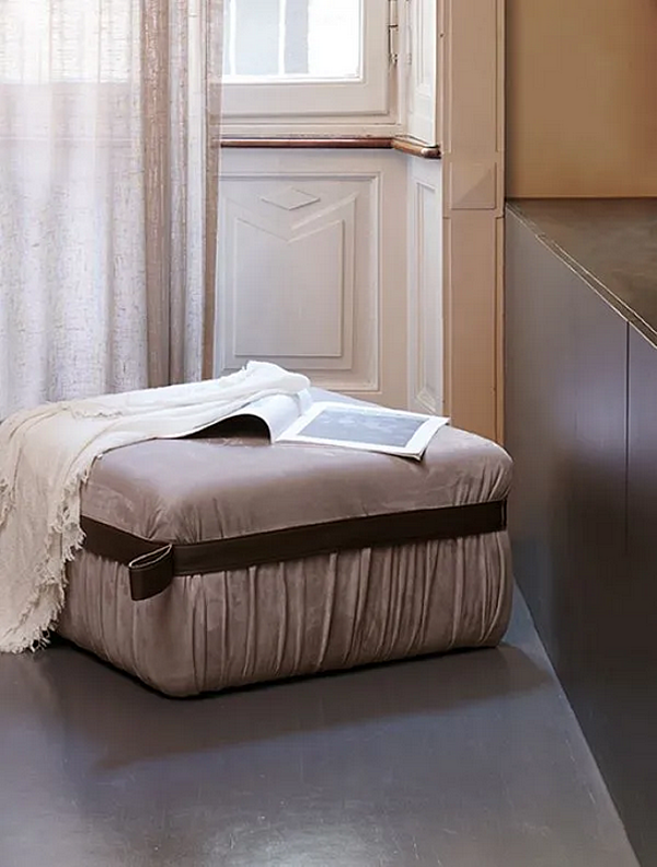 Pouf carré en tissu rembourré Herm 925 O80 Potocco 925/080 usine POTOCCO de l'Italie. Foto №3