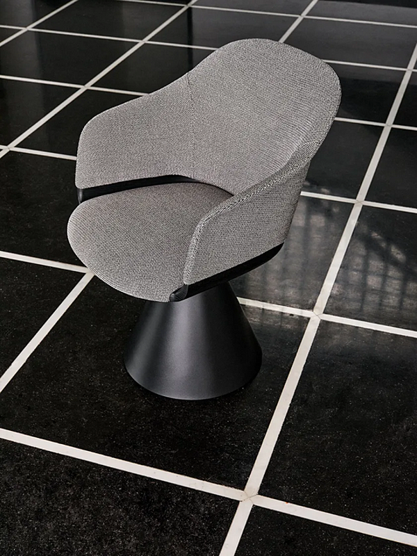 Fauteuil pivotant en cuir avec accoudoirs Potocco Lyz 918 PGC 918/PGC usine POTOCCO de l'Italie. Foto №4