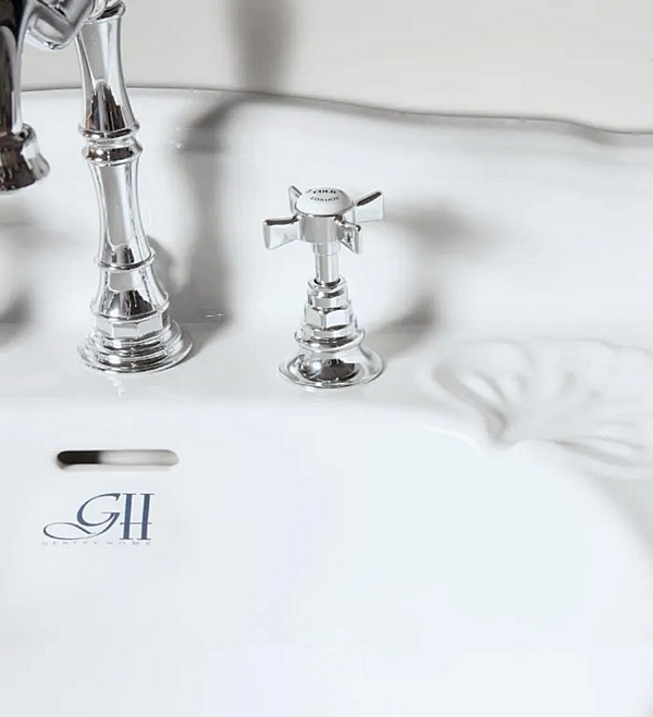 Lavabo sur pied en porcelaine victorienne Gentry Home usine Gentry Home de l'Italie. Foto №5