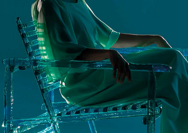 Fauteuil d'extérieur en polycarbonate avec accoudoirs Edra A Mare AMR020 usine EDRA de l'Italie. Foto №13