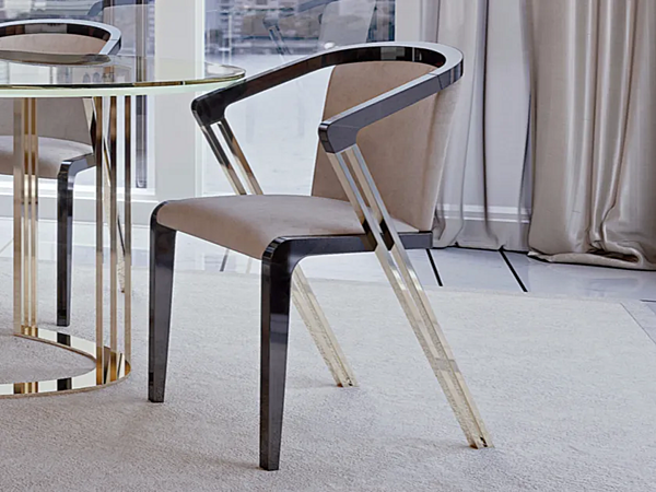 Fauteuil en cuir rembourré avec accoudoirs Symphony Infinity Bizzotto Italia usine Bizzotto Italia de l'Italie. Foto №1