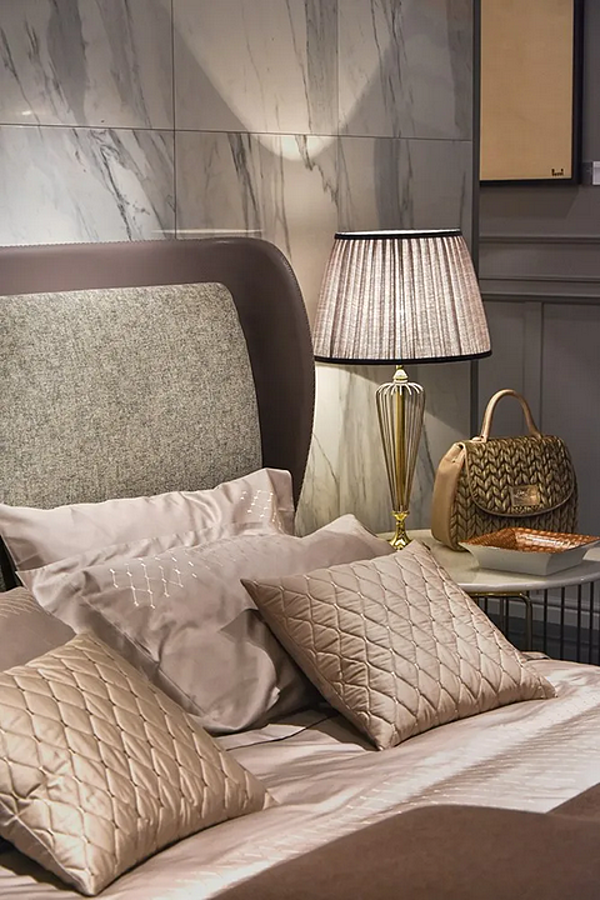 Lit double en tissu rembourré Louisiana FORMITALIA usine FORMITALIA de l'Italie. Foto №3