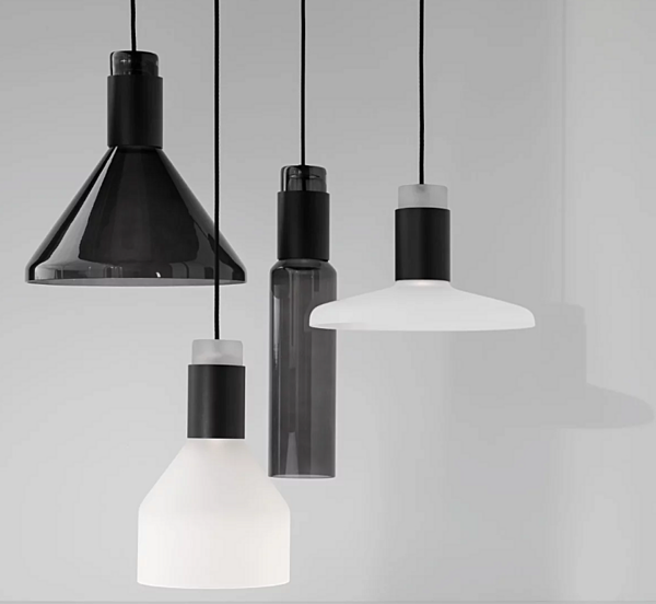 Lustre DELTALIGHT Miles usine DELTALIGHT de l'Italie. Foto №1
