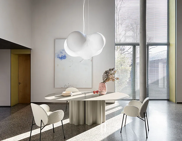 Table ovale en MDF laqué avec base en polyuréthane Teatro Magico Saba usine SABA de l'Italie. Foto №6