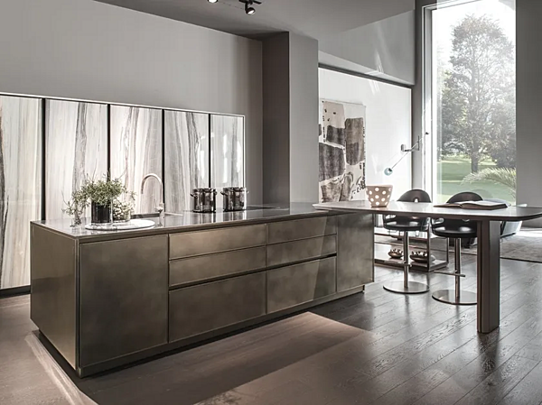Cuisine en bois avec poignées intégrées GIORGETTI GK 02 usine GIORGETTI de l'Italie. Foto №4