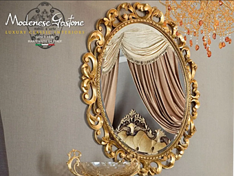 Miroir encadré mural ovale en verre Modenese Luxury Interiors 13672 usine MODENESE GASTONE de l'Italie