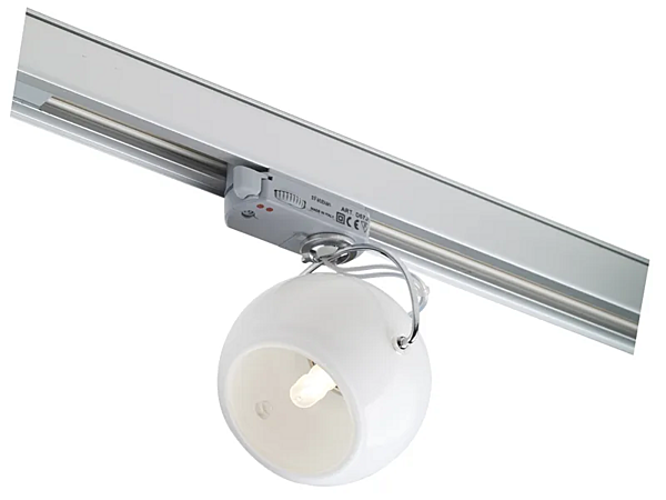 Projecteur sur rail blanc Beluga Fabbian usine Fabbian de l'Italie. Foto №1