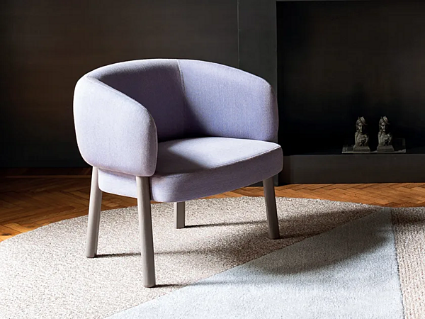Fauteuil en tissu avec accoudoirs Aretha BROSS 1815 usine BROSS de l'Italie. Foto №1