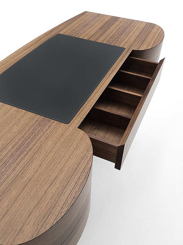 Accessoires PORADA usine PORADA de l'Italie. Foto №3