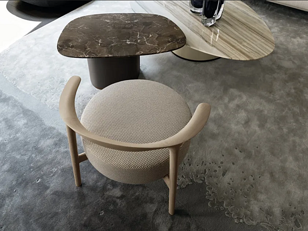 Fauteuil rembourré avec accoudoirs en tissu Ripple GIORGETTI 52760, 52761 usine GIORGETTI de l'Italie. Foto №5