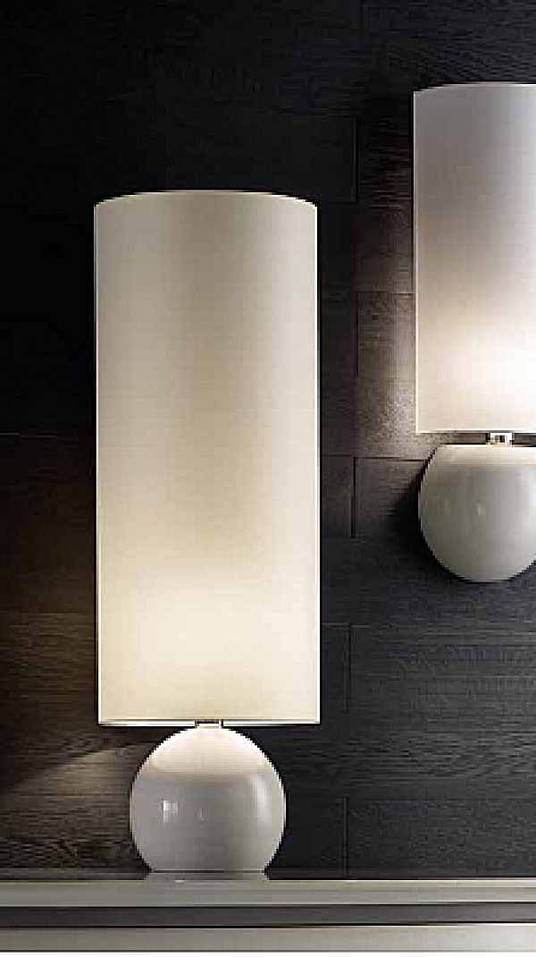 Lampe de table VILLARI 0000098.102 usine VILLARI de l'Italie. Foto №1