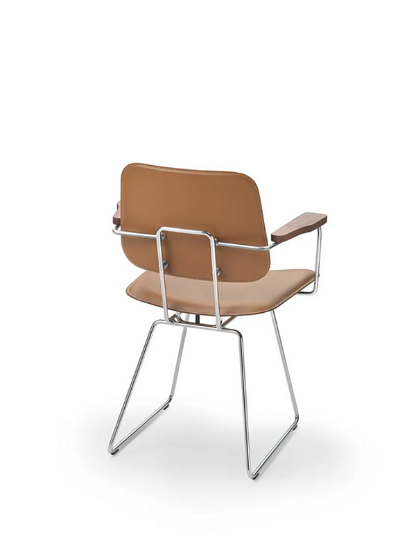 Fauteuil en cuir tanné avec accoudoirs FLEXFORM ECHOES S H usine FLEXFORM de l'Italie. Foto №2