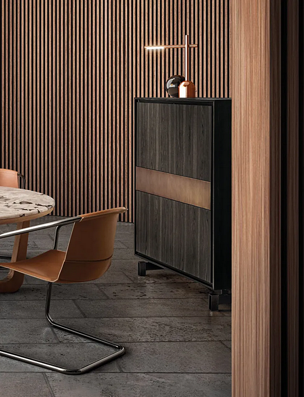 Buffet en bois avec portes Niky i 4 Mariani usine i 4 Mariani de l'Italie. Foto №4