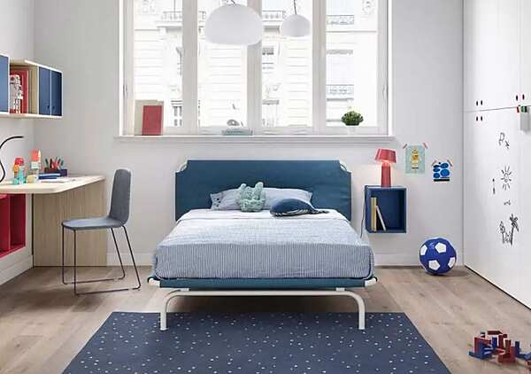 Lit simple pour enfant avec tête de lit rembourrée Nidi Tube usine nidi de l'Italie. Foto №2