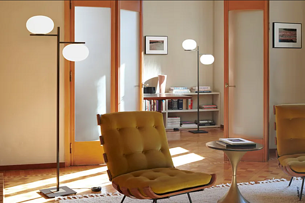 Lampadaire en laiton et verre Alba 383 Oluce usine Oluce de l'Italie. Foto №4