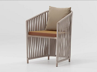 Chaise de jardin avec accoudoirs en aluminium KETTAL Bitta Lounge usine KETTAL de l'Italie