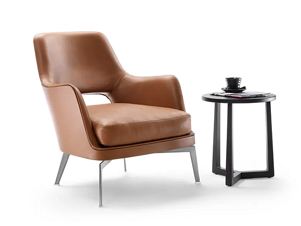 Fauteuil en cuir avec accoudoirs Gatsby FLEXFORM usine FLEXFORM de l'Italie. Foto №1