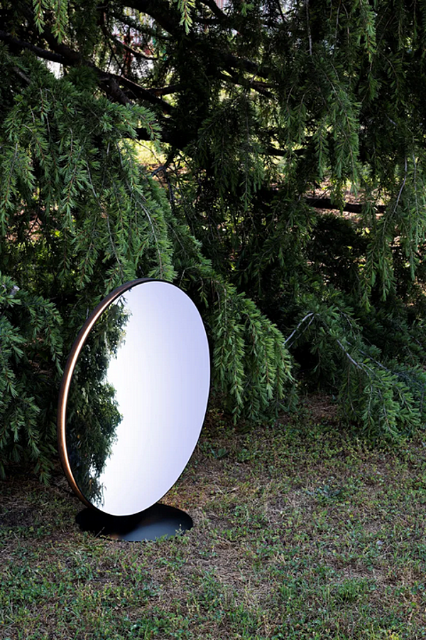 Miroir sur pied double face avec éclairage intégré Artemide SE ES usine Artemide de l'Italie. Foto №17