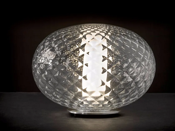 Lampe de table en verre et aluminium LED Oluce Recuerdo 284 usine Oluce de l'Italie. Foto №1