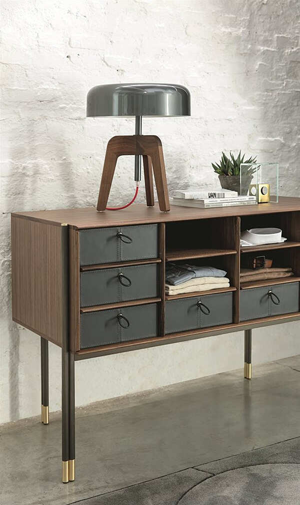 Accessoires PORADA usine PORADA de l'Italie. Foto №2