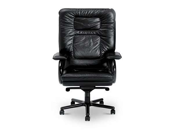 Fauteuil de direction en cuir à haute dossier grande I 4 Mariani usine i 4 Mariani de l'Italie. Foto №1