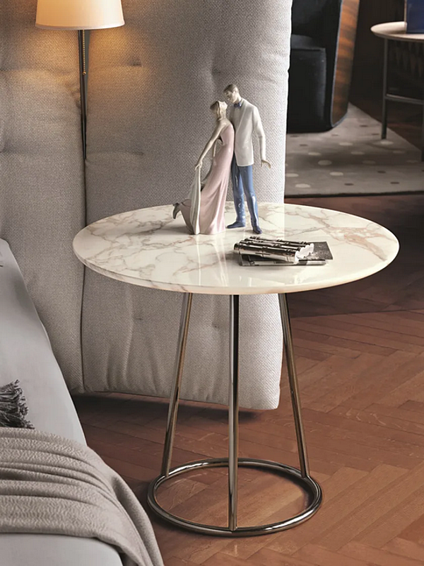 Table basse ronde en marbre Angle Flou usine Flou de l'Italie. Foto №3