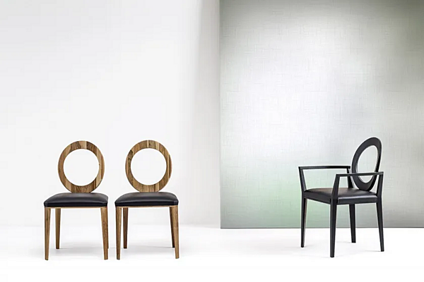 Chaise en bois massif avec accoudoirs Gemma BROSS 1612 usine BROSS de l'Italie. Foto №3