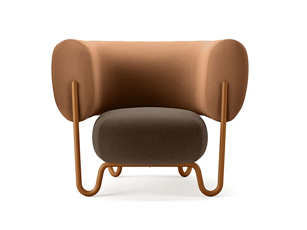 Fauteuil en tissu Crabby avec accoudoirs INNOVA Imbottiti usine Innova Imbottiti de l'Italie. Foto №1