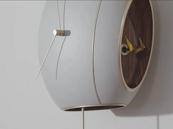 Horloge murale pendule en cuir GIORGETTI avec coucou usine GIORGETTI de l'Italie. Foto №6