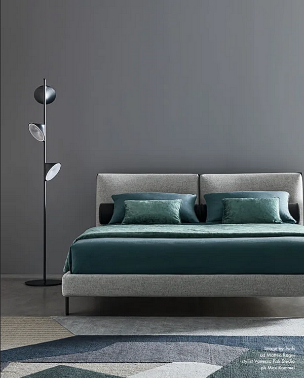 Lampe sur pied en aluminium LED Orchid AXOLIGHT PT ORCHID usine Axolight de l'Italie. Foto №5