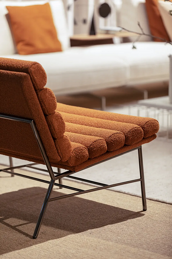 Fauteuil en tissu Saba Pan Flute usine SABA de l'Italie. Foto №4