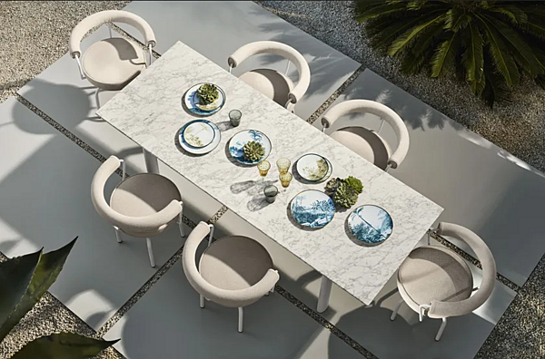 Chaise de jardin pivotante avec accoudoirs en extérieur CASSINA 7 007 usine CASSINA de l'Italie. Foto №3