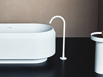 Robinet de baignoire sur pied en laiton AGAPE Fez 2 usine Agape de l'Italie